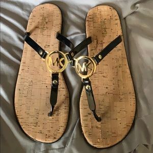 Michael Michael Kors flip flops size 10
